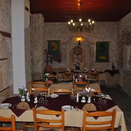 Kiniras Traditional & Restaurant Hotell Paphos