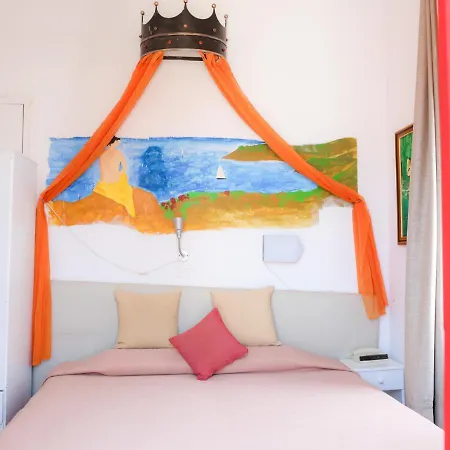 Kiniras Traditional & Restaurant 3*