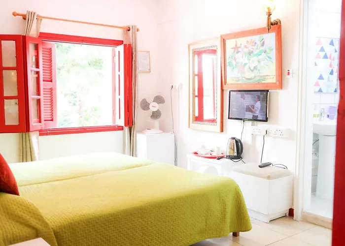 Kiniras Traditional & Restaurant Hotel