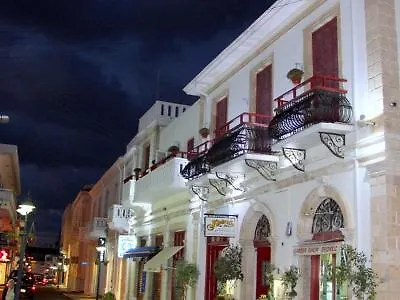 Hotel Kiniras Traditional & Restaurant 3*