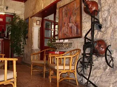 Kiniras Traditional & Restaurant