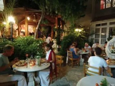 Hotel Kiniras Traditional & Restaurant Paphos