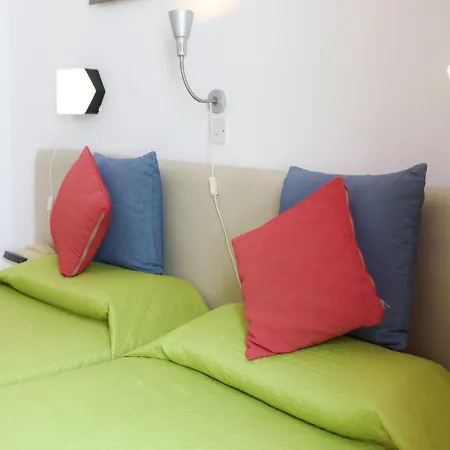 Kiniras Traditional & Restaurant 3*