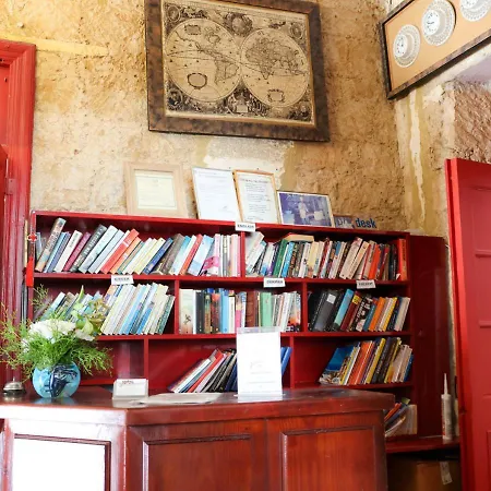 Hotel Kiniras Traditional & Restaurant Paphos