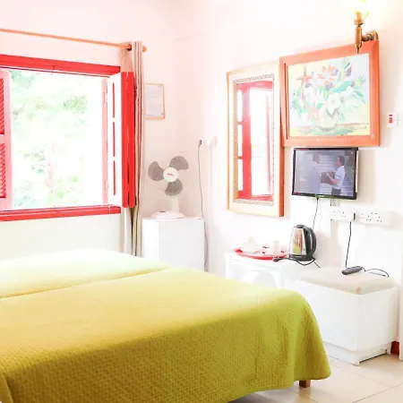 Kiniras Traditional & Restaurant Hotel