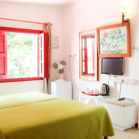 Kiniras Traditional & Restaurant Hotel 3*