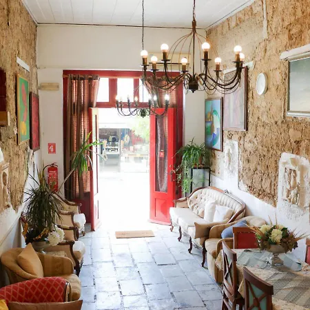 Hotell Kiniras Traditional & Restaurant 3*