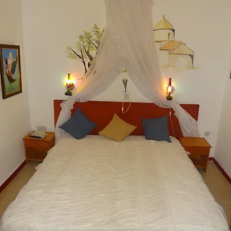 Hotel Kiniras Traditional & Restaurant 3*