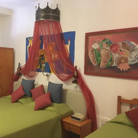 Hotel Kiniras Traditional & Restaurant 3*
