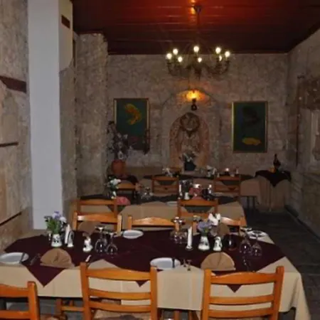 Kiniras Traditional & Restaurant Hotel 3*