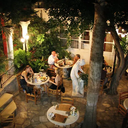 Kiniras Traditional & Restaurant Hotel Paphos