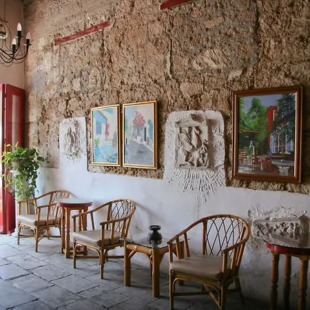 酒店 Kiniras Traditional & Restaurant Paphos