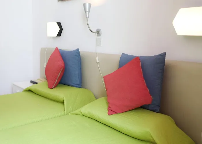 Kiniras Traditional & Restaurant 3*