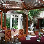 Kiniras Traditional & Restaurant 3*