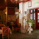 Kiniras Traditional & Restaurant