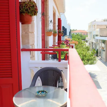 Kiniras Traditional & Restaurant Hotel