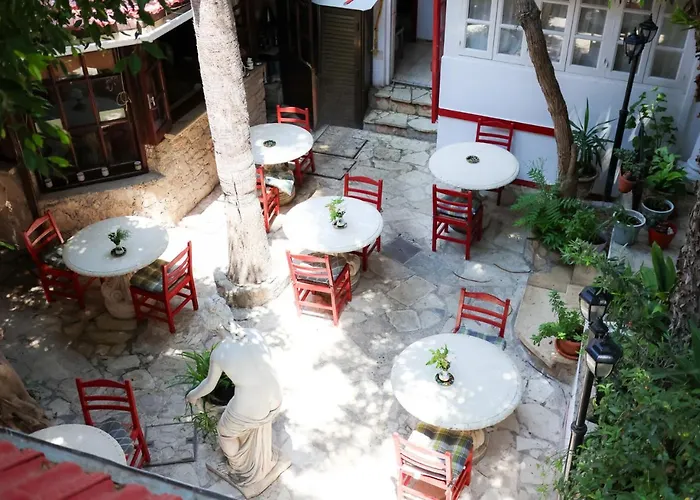 Kiniras Traditional & Restaurant بافوس