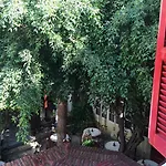 Kiniras Traditional & Restaurant