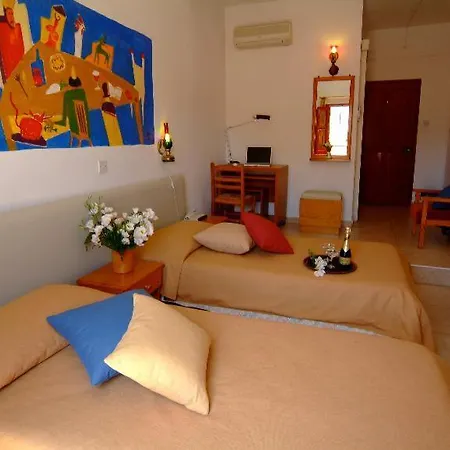 Kiniras Traditional & Restaurant Hotel Pafos