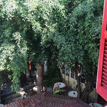 Kiniras Traditional & Restaurant Hotel 3*