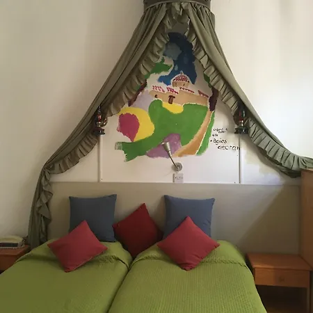 Kiniras Traditional & Restaurant Hotel