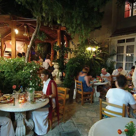 Kiniras Traditional & Restaurant Hotel Pafos