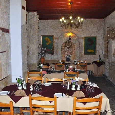Kiniras Traditional & Restaurant 3* Pafos